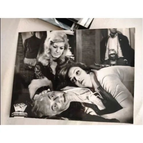 Yakut Gözlü Kedi 1966 - Neriman Köksal / Selda Akkor /Muammer Gözalan * Siyah Beyaz /Set Fotosu