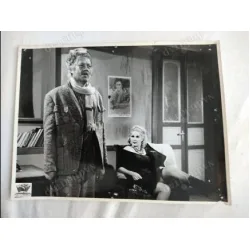Buzlar Çözülmeden 1965 - Suzan Avcı / Nuri Altıok * Siyah Beyaz /Set Fotosu Buzlar Çözülmeden 1965 - Suzan Avcı / Nuri Altıok * Siyah Beyaz /Set Fotosu
