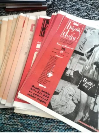Büyük Doğu Siyasi ve Edebi Mecmua 52 Seçilmiş Sayı Tıpkı Basım Star Gazetesi Hediyesi