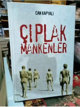 Çıplak Mankenler * Yahudi Soykırımı (İmzalı ve ithaflı) /Ciltli
