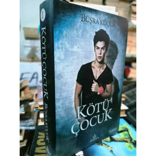 Kötü Çocuk I Cilt 1 (Ciltli-Şömizli-Ayraçlı)
