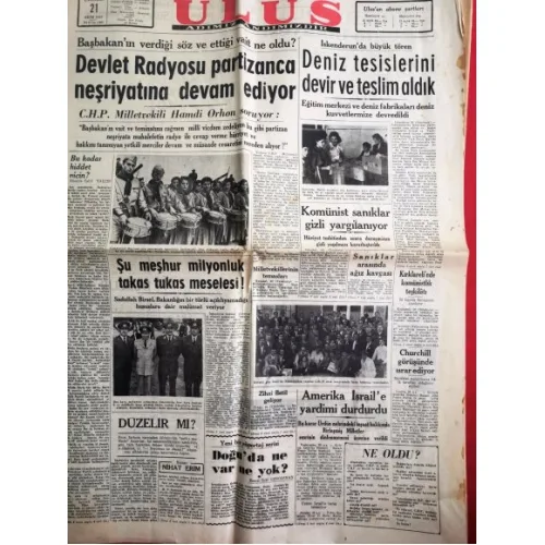 Ulus Gazetesi 21 Ekim 1953 Düzelir mi/Nihat Erim,Kömünistler gizli yargılanıyor