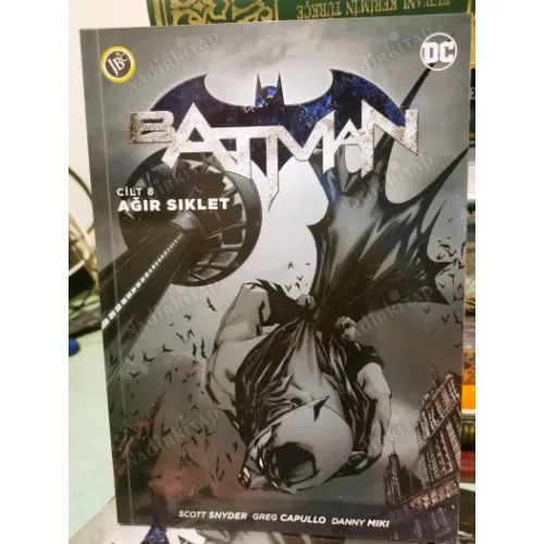 Batman Yeni 52 (New 52) Cilt 8 - Ağır Siklet (10 Ciltli Seri)