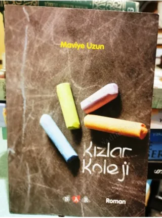 Kızlar Koleji