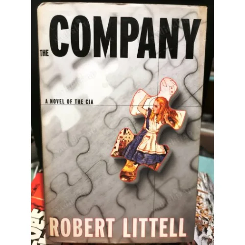 The Company: A Novel of the CIA Hardcover / Ciltli Şömizli