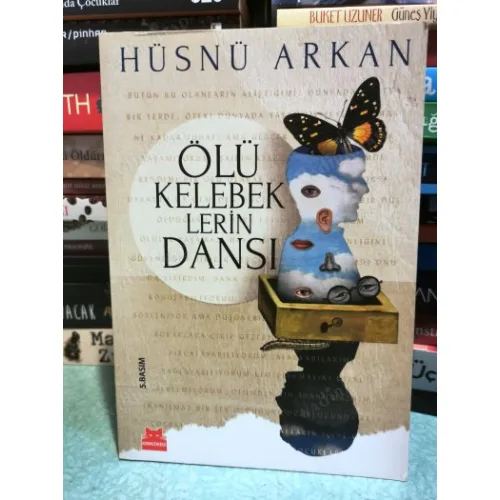 Ölü Kelebeklerin Dansı (Ayraç Dahil BZK)