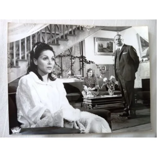 Sosyete Şakir 1970 - Ali Şen Mürüvvet Sim Gülsüm Kamu * Siyah Beyaz / Set Fotosu