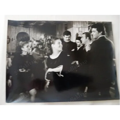 Yalan Yıllar 1968 - Murat Soydan Esen Püsküllü Tanju Gürsu * Siyah Beyaz / Set Fotosu