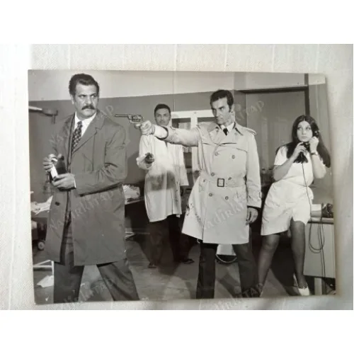 Akrep Tuzağı 1970 Erol Taş / Süleyman Turan Siyah Beyaz / Set Fotosu