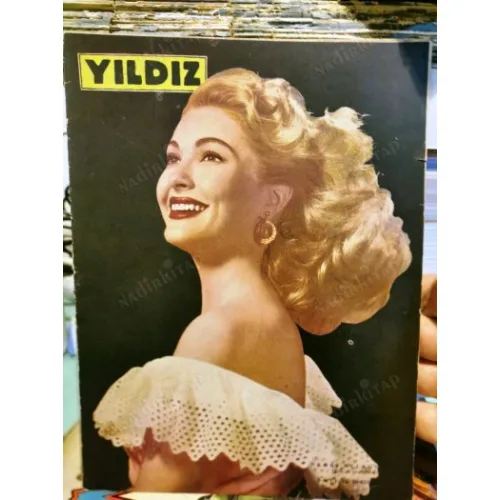Yıldız 12 Kapak Lora Nelson, Atıf Yılmaz Evlendi, Erman Film Aşk Istırabtır, Tony Curtis, Lili Filmi, Drakula Türk Filmi,
