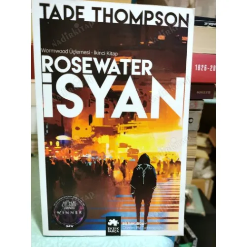 Rosewater İstila Wormwood Üçlemesi Birinci Kitap (2019 Arthur C. Clarke En İyi Roam Ödülü) BKZ