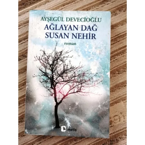 Ağlayan Dağ Susan Nehir