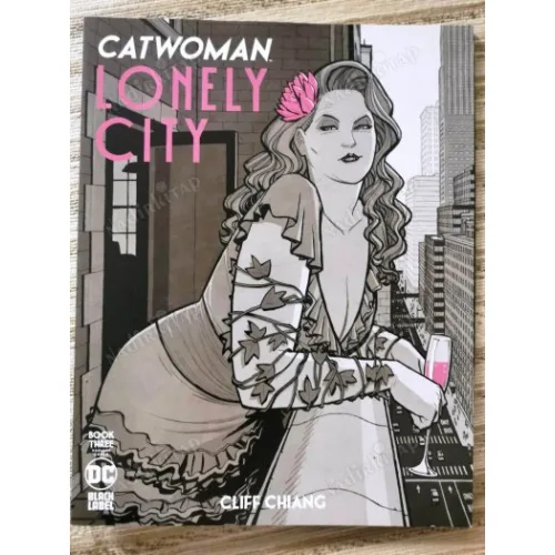 DC BLACK LABEL Catwoman: Lonely City #3 (4of3) ( Cover Variant #1 Annie Wu )
