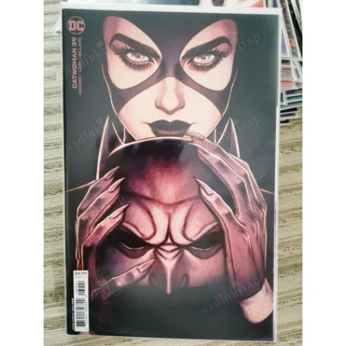 DC CatWoman Volume 5 #39 of Present (Cover B Jenny Frison Card Stock Variant, Comicare)