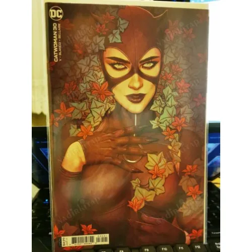 DC CatWoman Volume 5 #30 of Present (Cover B Jenny Frison Card Stock Variant, Comicare)