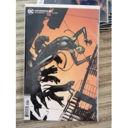 DC CatWoman Volume 5 #22 of Present (Cover Julian Totino Tedesco Card Stock Variant, Comicare)