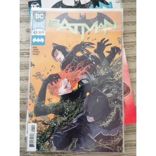 DC Universe Batman Vol 3 # 43 of Present * Everyone Loves Ivy, Part Three (Cover Mikel Janín Regular, Comicare)