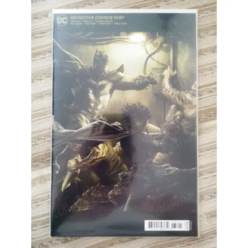 DC Batman Detective Comics 1037 of Present Neighborhood, Part 4 (Cover Lee Bermejo Card Stock Variant Comicare )
