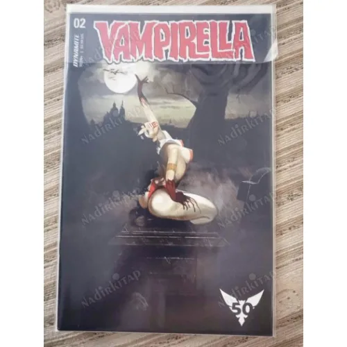 DYNAMITE Vampirella 2 of 25 (Cover Fay Dalton Variant , Comicare)