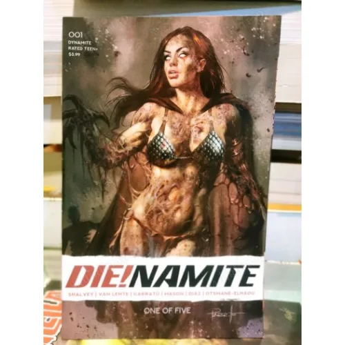 DYNAMITE Die!Namite 1 of 2 (Cover Lucio Parrillo Regular , Comicare)