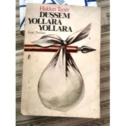 Düşsem Yollara Yollara (1979 İlk Basım ) Yunanistan-Romanya-İtalya-İran-Macaristan-Rusya-Hollanda-İsveç BKZ Düşsem Yollara Yollara (1979 İlk Basım ) Yunanistan-Romanya-İtalya-İran-Macaristan-Rusya-Hollanda-İsveç BKZ