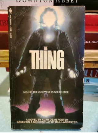 The Thing Now a Chilling Universal Picture 2nd printing (Tv Film Uyarlama Kitapları)