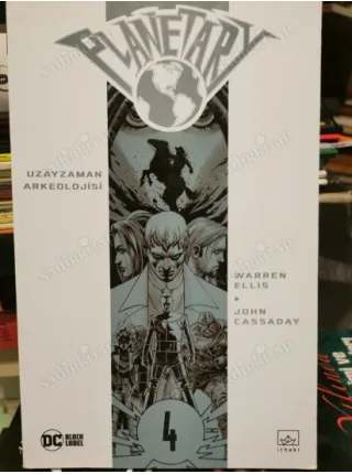 DC BLACK LABEL Planetary C4 Uzayzaman Arkeolojisi (4 Ciltli Seri)