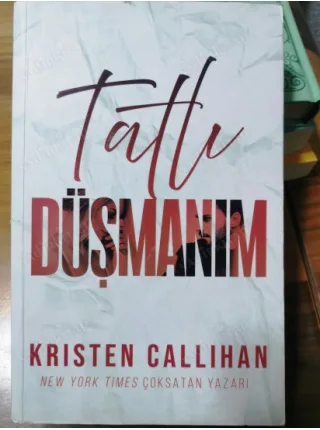 Tatlı Düşmanım (Dear Enemy , New York Times Çok Satan)
