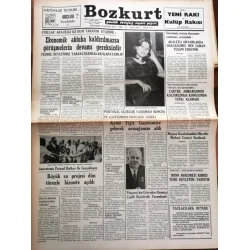 Bozkurt 26 Mayıs 1977 KIBRIS Denktaş Su projesi açılışında, Attül Yiğit ödülünü aldı, Banuş yılmaz güney film ilanı Bozkurt 26 Mayıs 1977 KIBRIS Denktaş Su projesi açılışında, Attül Yiğit ödülünü aldı, Banuş yılmaz güney film ilanı