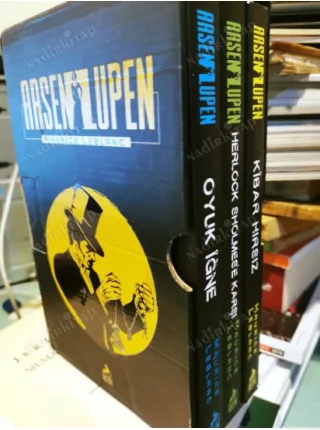Arsen Lupen 3 Kitap Kutulu Takım ( Kibar Hırsız * Oyuk İğne * Herlock Sholmes
