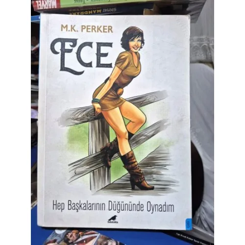 Ece * Hep Başkalarının Düğününde Oynadım