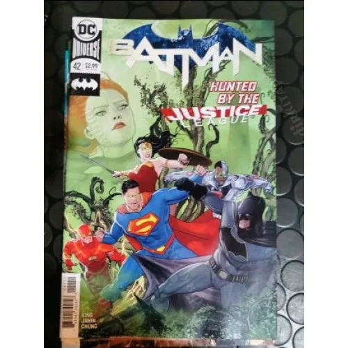DC Universe Batman Vol 3 # 42 of Present Everyone Loves Ivy, Part Two (Cover Mikel Janín)