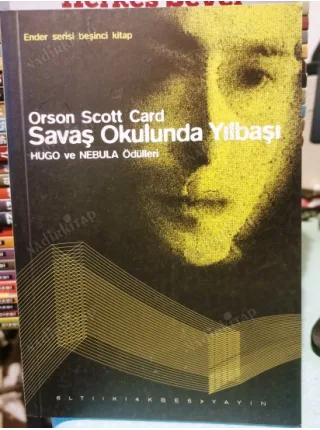 Savaş Okulunda Yılbaşı - Ender Serisi 5. Kitap