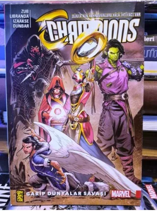 MARVEL Champions Cilt 5 Garip Dünyalar Savaşı (Champions 5: Weird War One)
