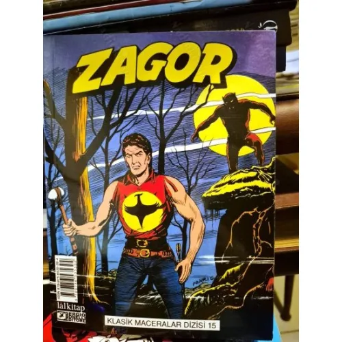 Zagor Klasik Maceralar Dizisi Cilt 15 * Kurt Adam * Gizli Şehir * Kaçaklar * Nehirde Ölüm