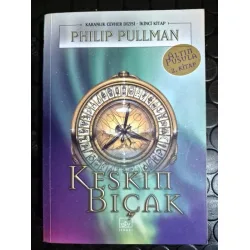 Keskin Bıçak * Altın Pusula Karanlık Cevher Dizisi 2. Kitap (3 Ciltlik Seri) Keskin Bıçak * Altın Pusula Karanlık Cevher Dizisi 2. Kitap (3 Ciltlik Seri)