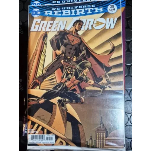 DC Green Arrow # 28 of 50 DC Universe Rebirth (Cover Artist Mike Grell, Comicare)