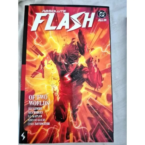 DC Absolute Flash Vol. 1: Of Two Worlds TP (Cover Artist Nick Robles)