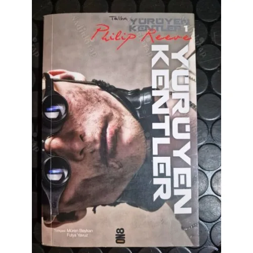 Yürüyen Kentler * Yürüyen Kentler Serisi Cilt 1 * Tv/Film Kitapları