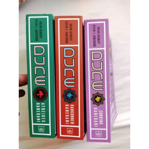 Dune Hanedanlık Üçlemesi * Atreides Hanedanı - Harkonnen Hanedanı - Corrino Hanedanı * 3 Kitap Takım