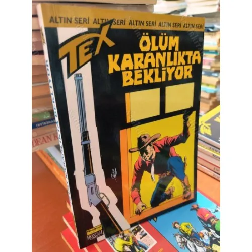 Tex (Teks) Sayı 32 Ölüm Karanlıkta Bekliyor (Altın Seri 168 sayılık)