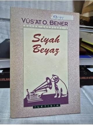 Siyah Beyaz (İlk Basım 1993)